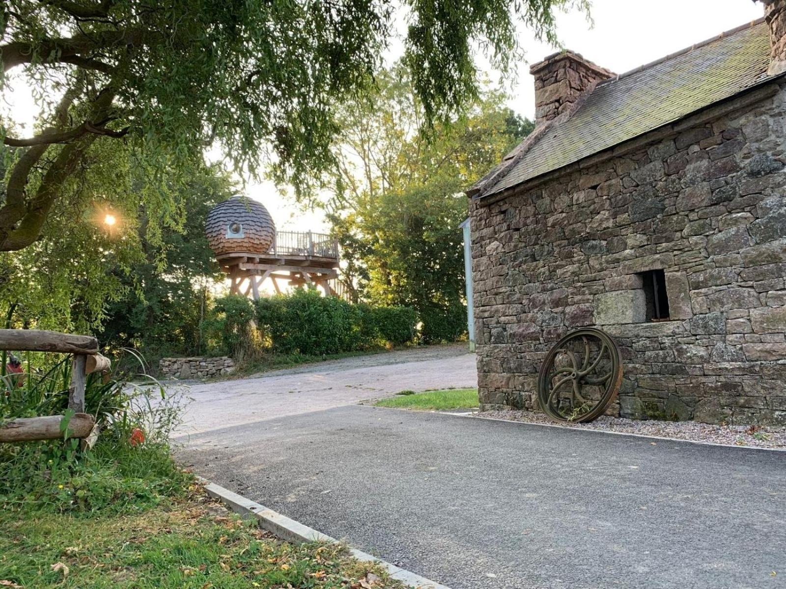 La Ville Es Renais - Ferme Et Maison D'Hotes Insolite Erquy Zewnętrze zdjęcie
