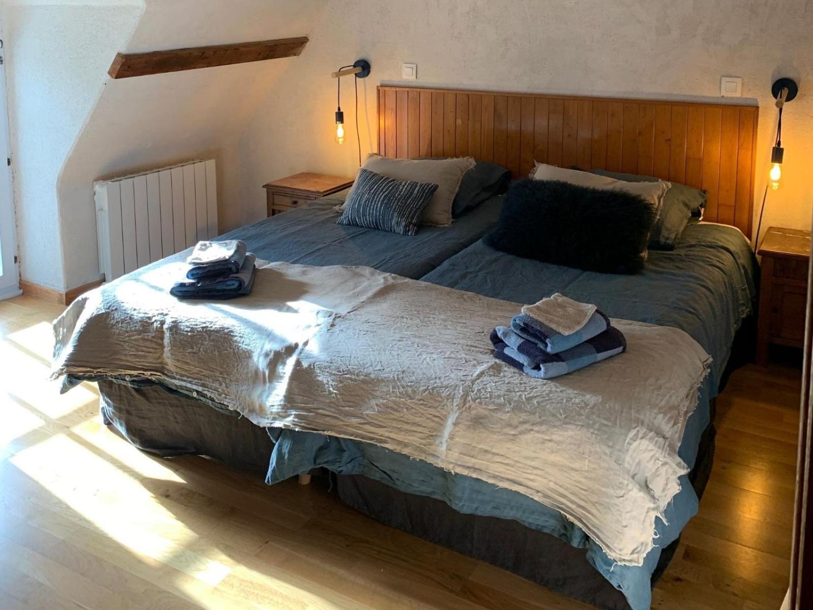 La Ville Es Renais - Ferme Et Maison D'Hotes Insolite Erquy Zewnętrze zdjęcie